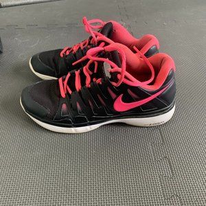 Nike Vapor 9 Tour Tennis Shoes
